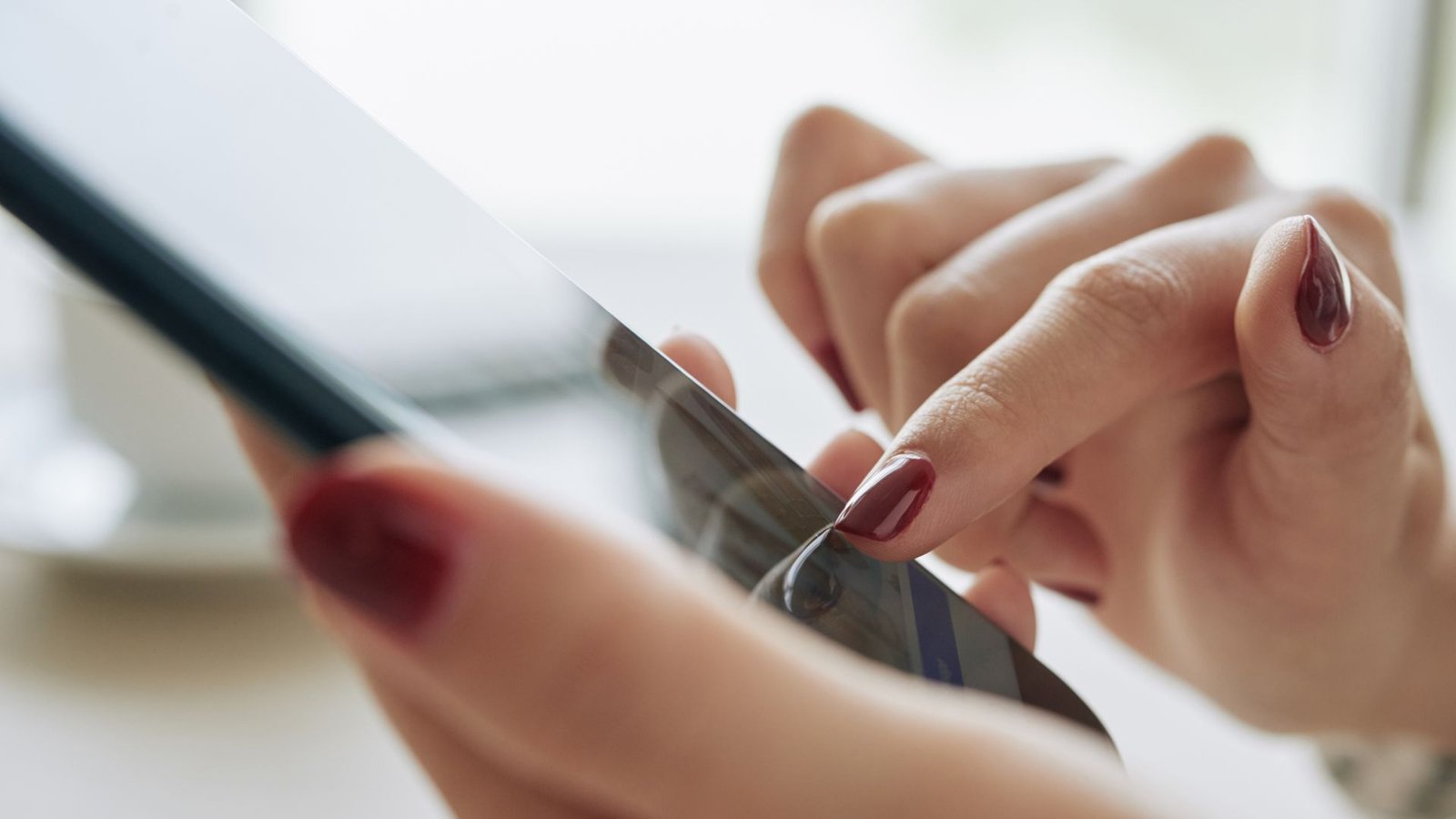 Why AI is Key to Personalised and Connected Beauty Experiences