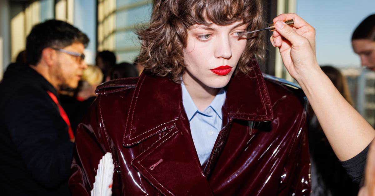 Makeup for Bad Lighting: Stella McCartney AW25