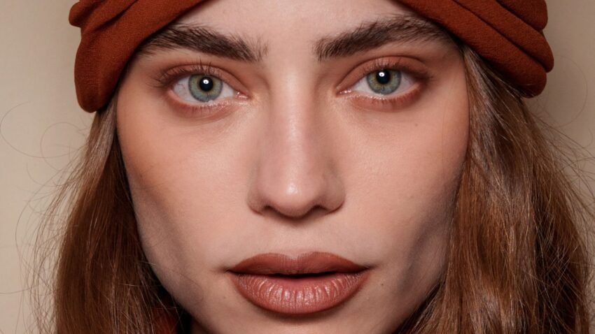 What Is The Best Eyeshadow Colour For Blue Eyes?